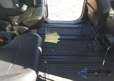 2021 Toyota Sienna Xse z USA, uszkodzony, nr VIN 5TDDSKFC2MS018463